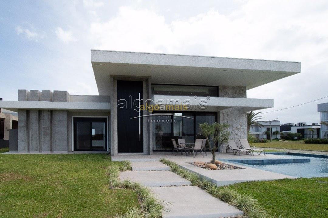 Casa de Condomínio à venda com 4 quartos, 282m² - Foto 1