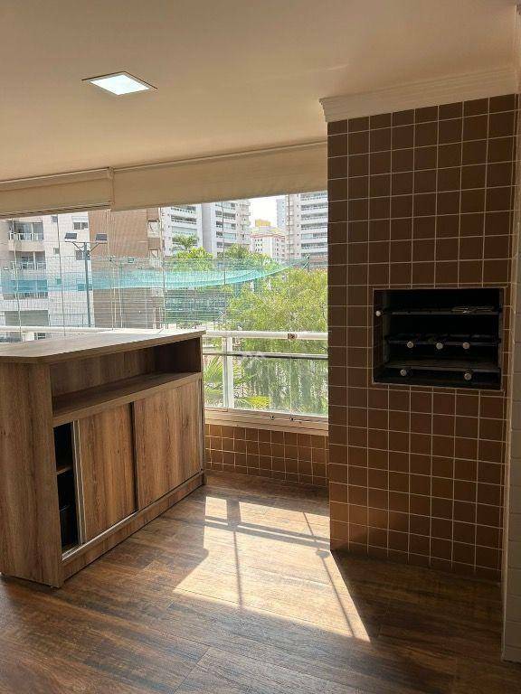 Apartamento para alugar com 3 quartos, 182m² - Foto 6