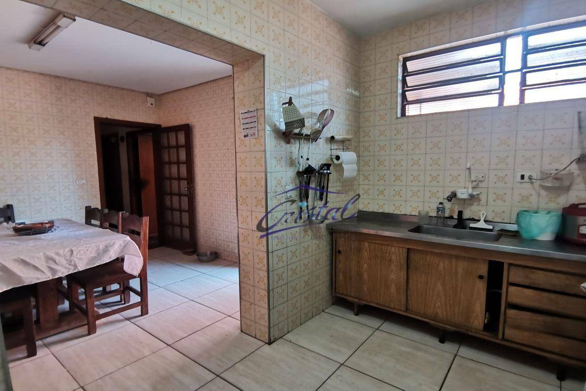 Casa à venda com 2 quartos, 240m² - Foto 6