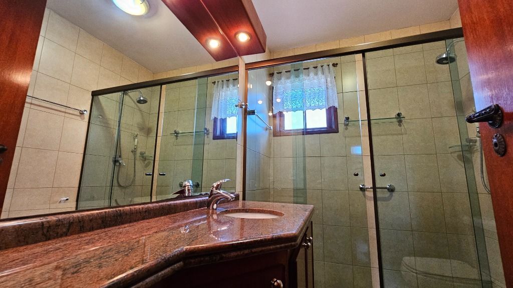 Casa de Condomínio à venda com 4 quartos, 268m² - Foto 50