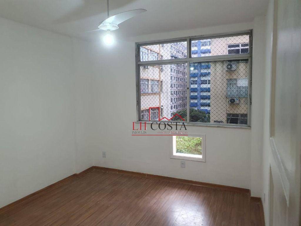 Apartamento à venda com 2 quartos, 80m² - Foto 4