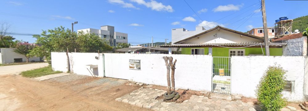 Casa à venda com 3 quartos, 460m² - Foto 1