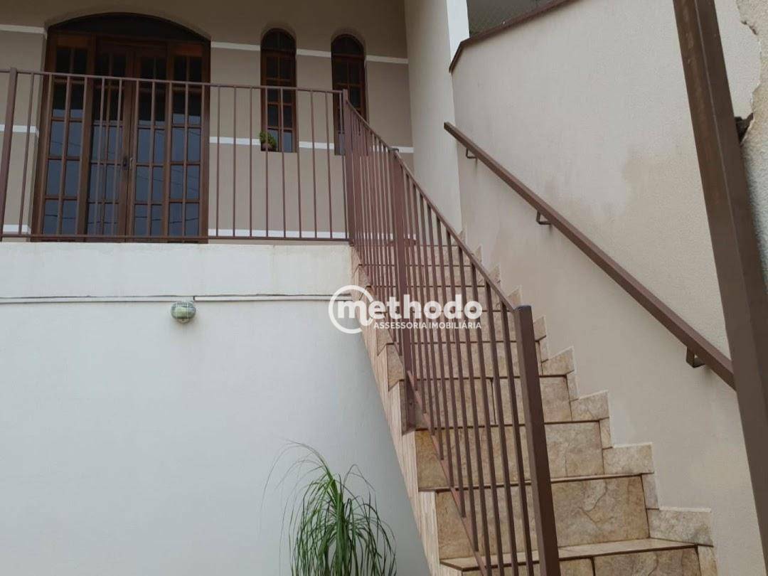 Casa à venda com 2 quartos, 300m² - Foto 2