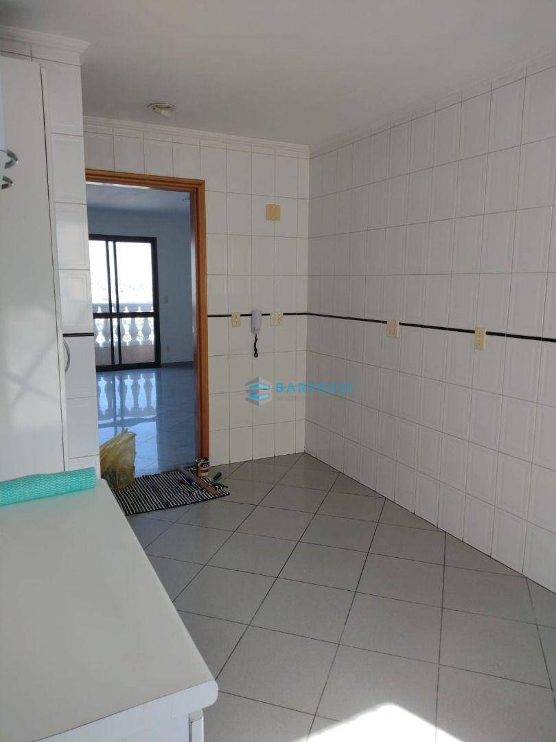 Apartamento à venda com 4 quartos, 135m² - Foto 8