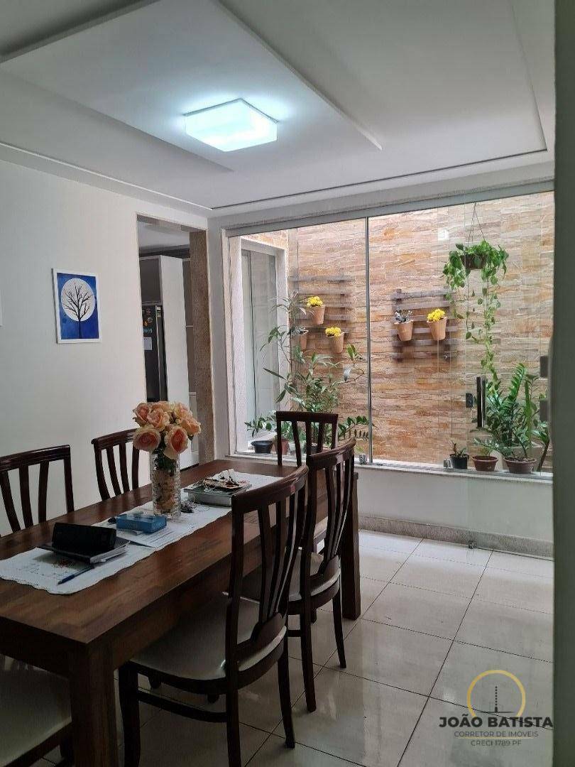 Casa à venda com 4 quartos, 280m² - Foto 46