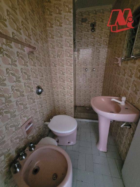 Apartamento para alugar com 3 quartos, 75m² - Foto 12