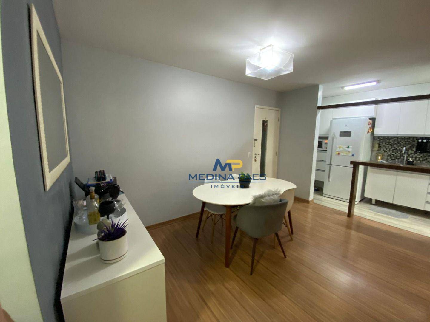 Apartamento à venda com 2 quartos, 60m² - Foto 8