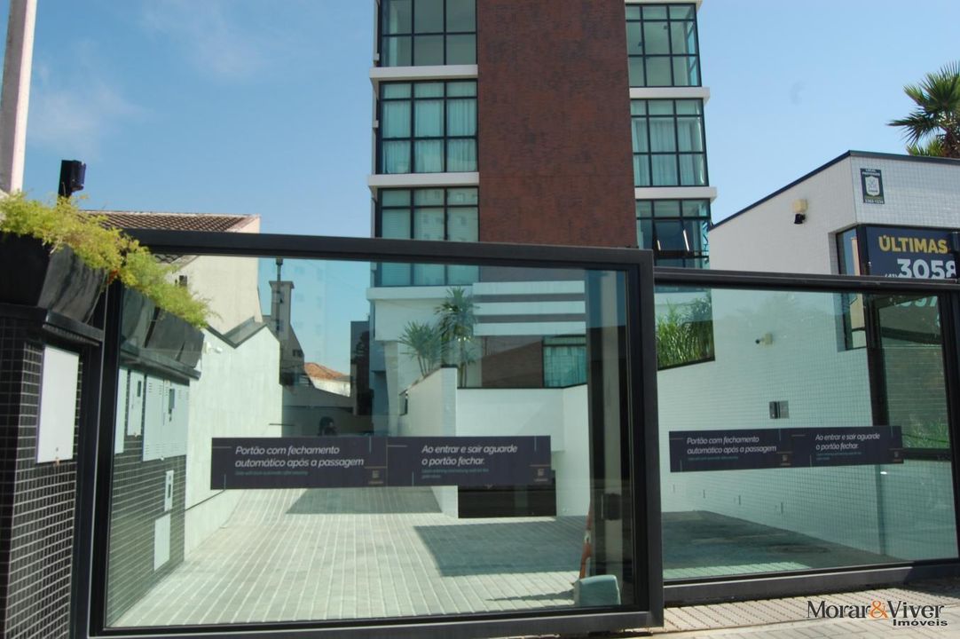 Apartamento à venda com 3 quartos, 147m² - Foto 2