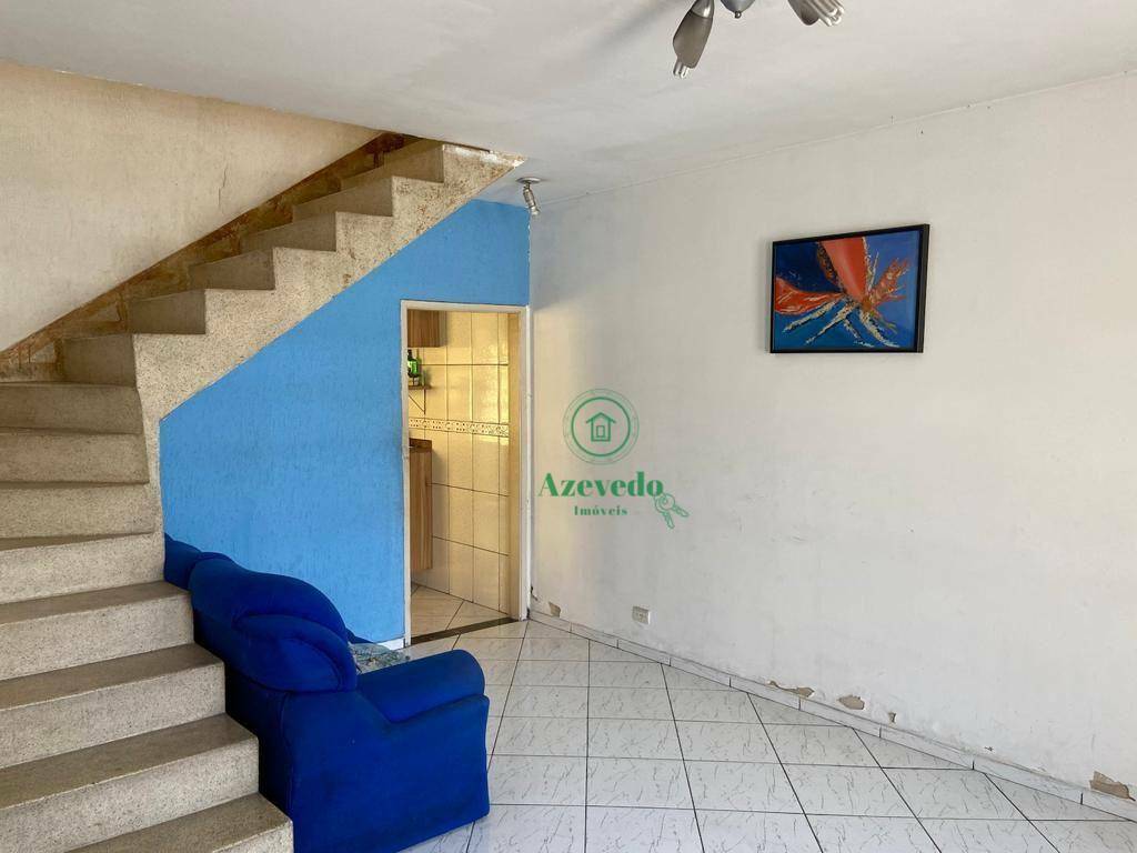 Casa à venda com 3 quartos, 150m² - Foto 1