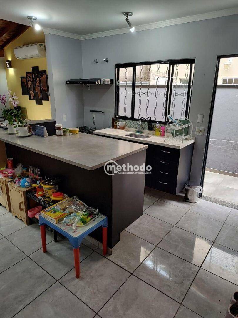 Casa à venda com 4 quartos, 142m² - Foto 11
