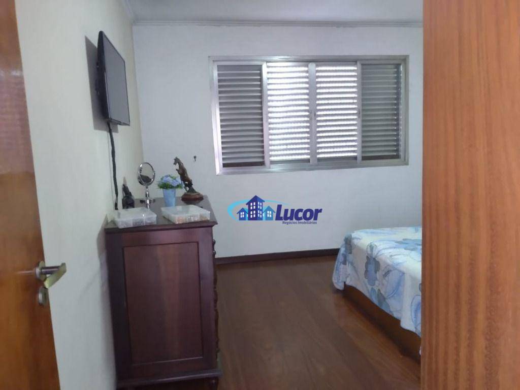 Sobrado à venda com 3 quartos, 200m² - Foto 36