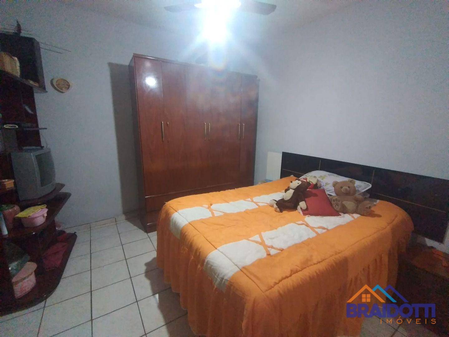 Casa à venda com 3 quartos, 200m² - Foto 17