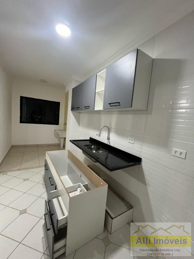 Apartamento para alugar com 3 quartos, 85m² - Foto 7