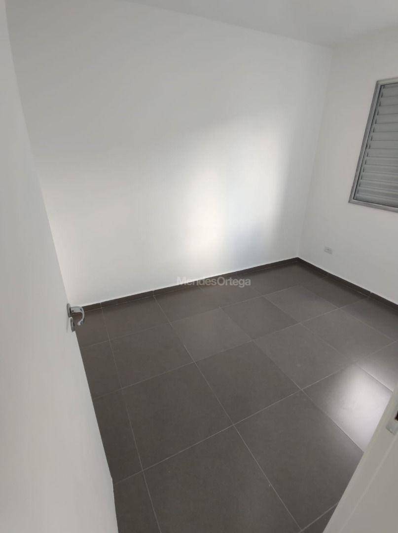 Apartamento para alugar com 2 quartos, 48m² - Foto 3