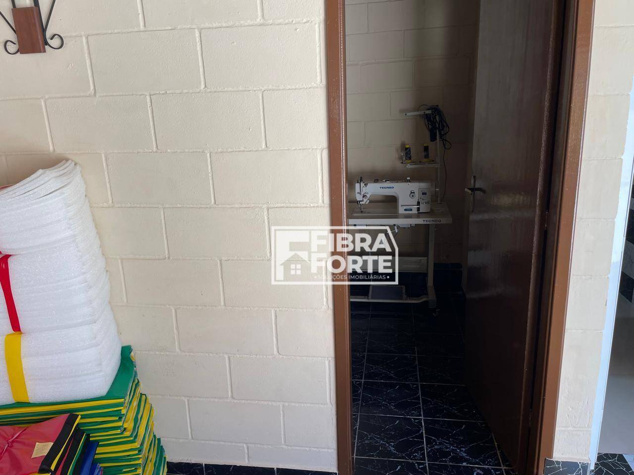 Casa à venda com 2 quartos, 120m² - Foto 34