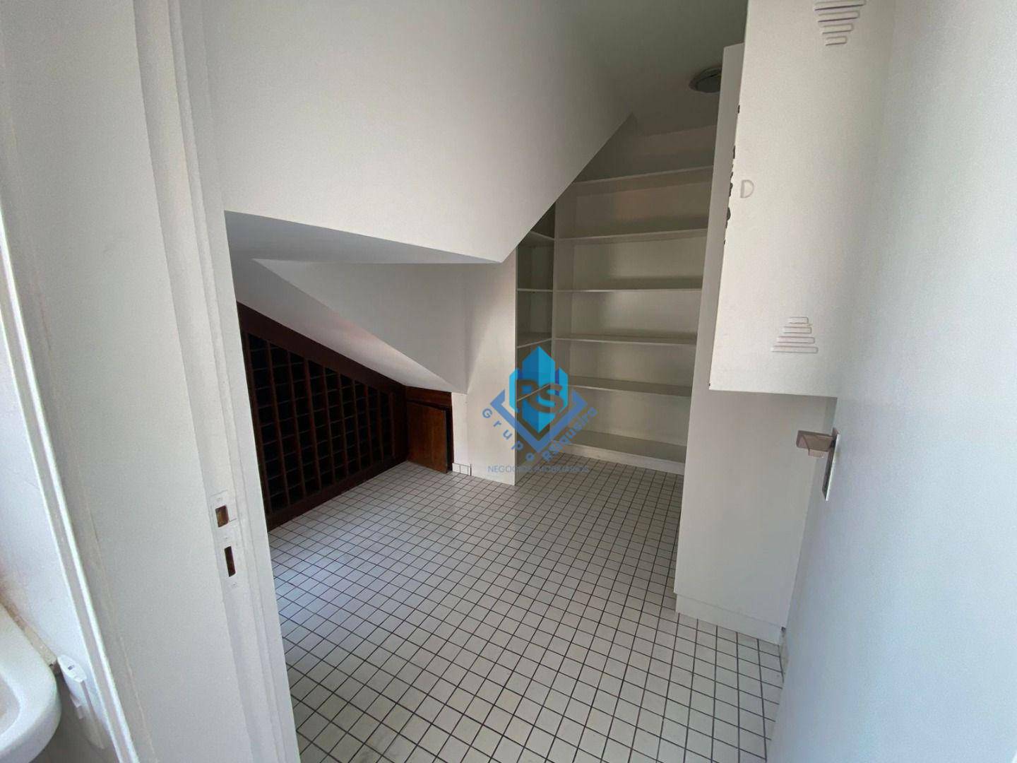 Apartamento à venda com 4 quartos, 340m² - Foto 4