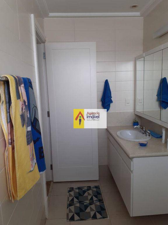 Sobrado à venda com 3 quartos, 298m² - Foto 18