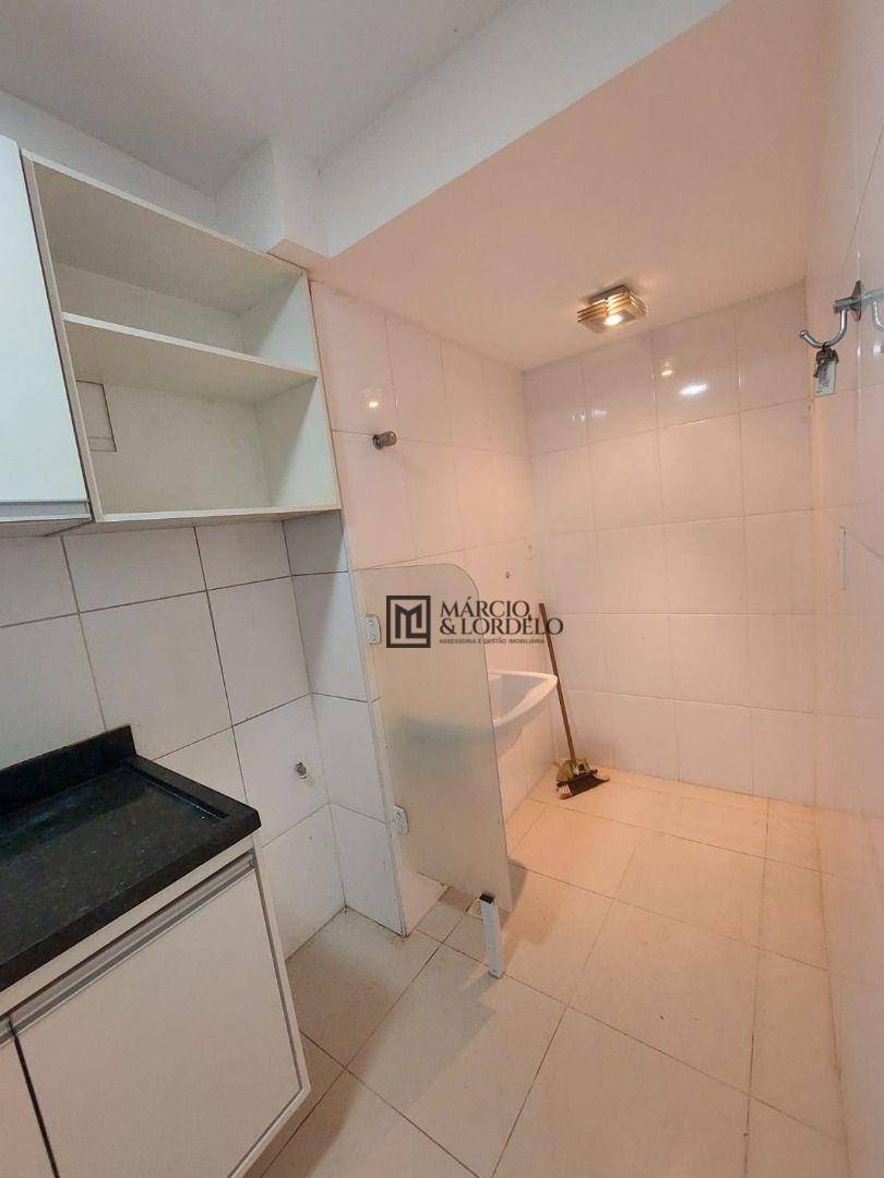 Cobertura à venda com 3 quartos, 210m² - Foto 2