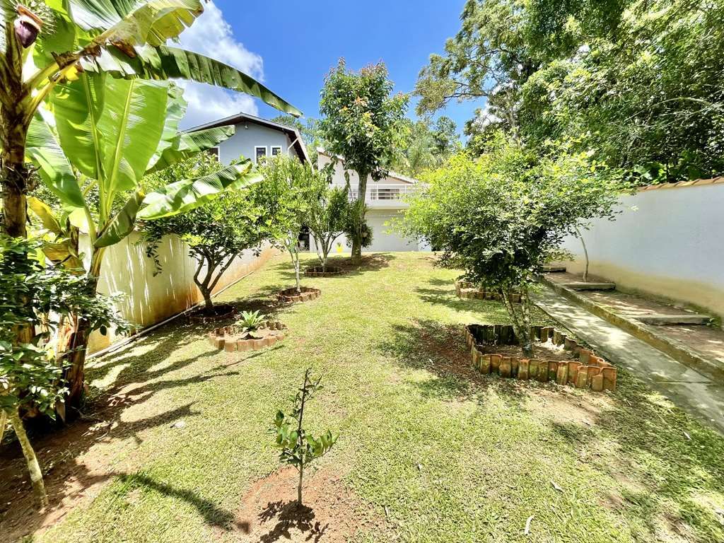 Casa de Condomínio à venda com 3 quartos, 215m² - Foto 57