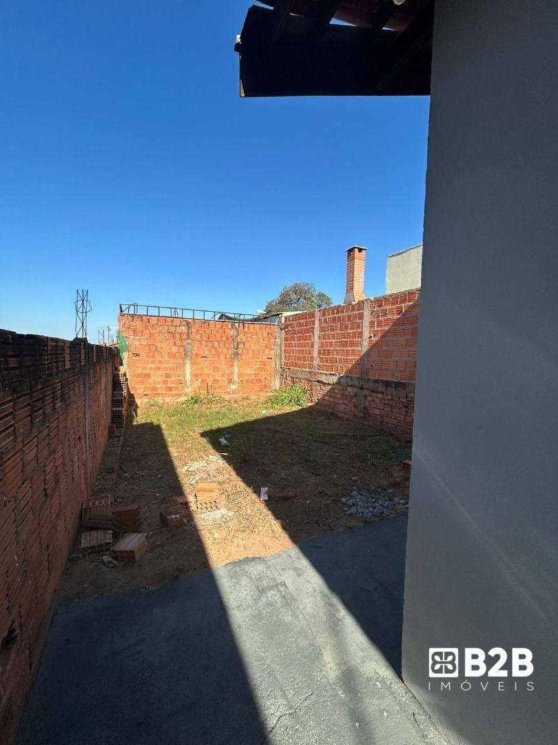 Casa à venda com 1 quarto, 42m² - Foto 14