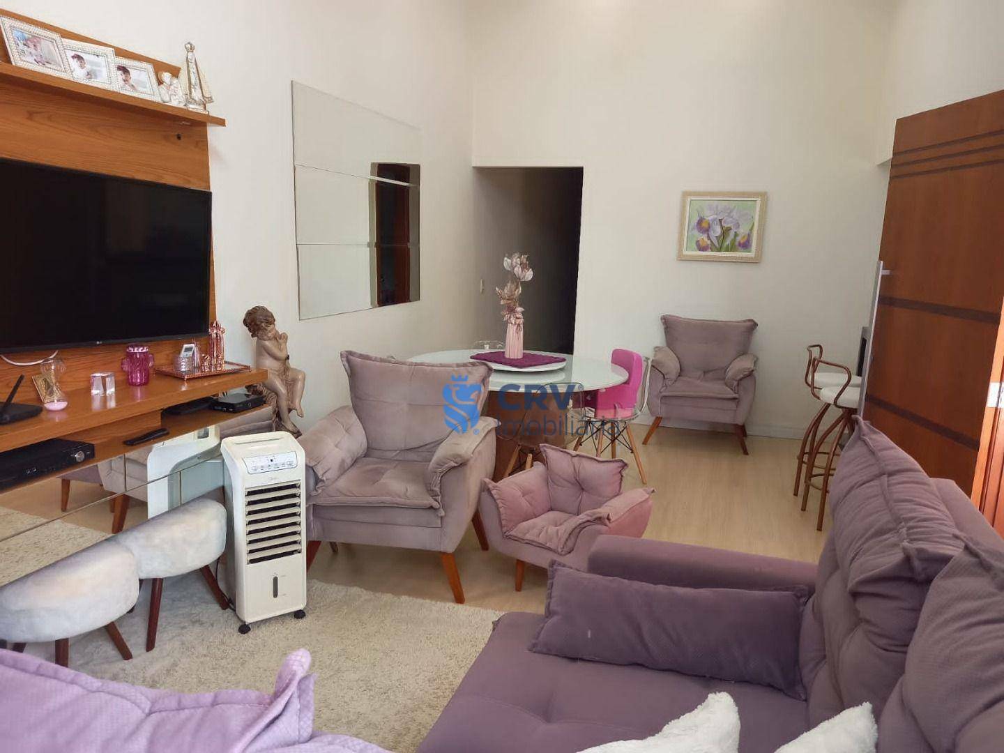 Casa à venda com 3 quartos, 96m² - Foto 1
