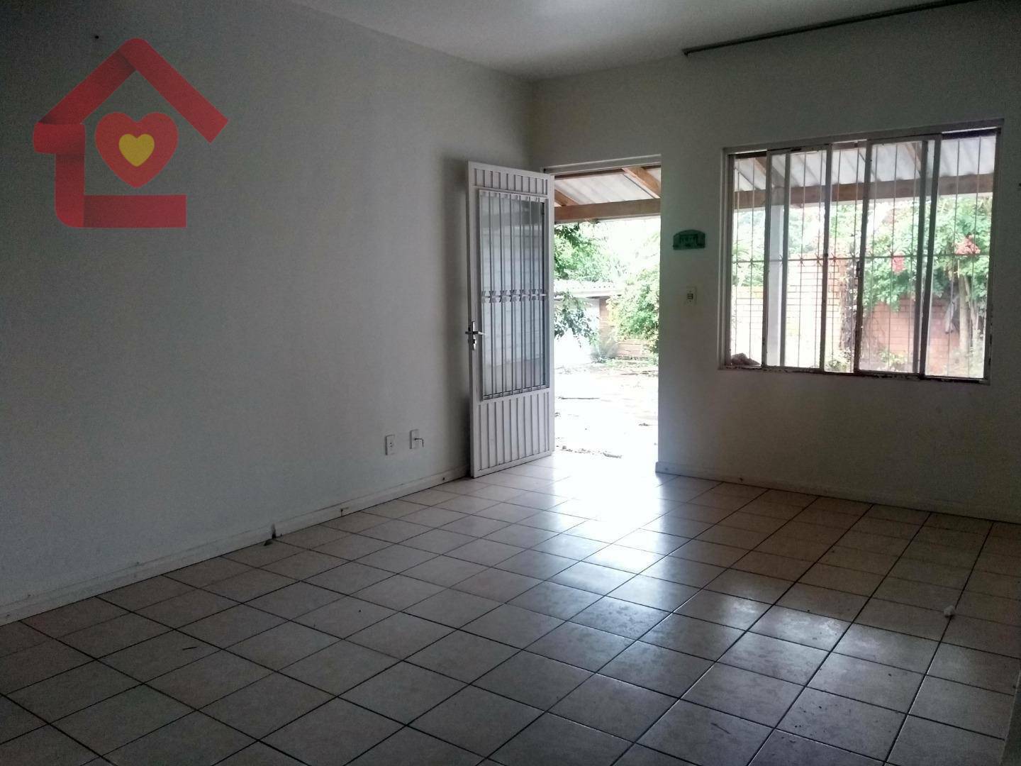 Casa para alugar com 2 quartos, 85m² - Foto 12