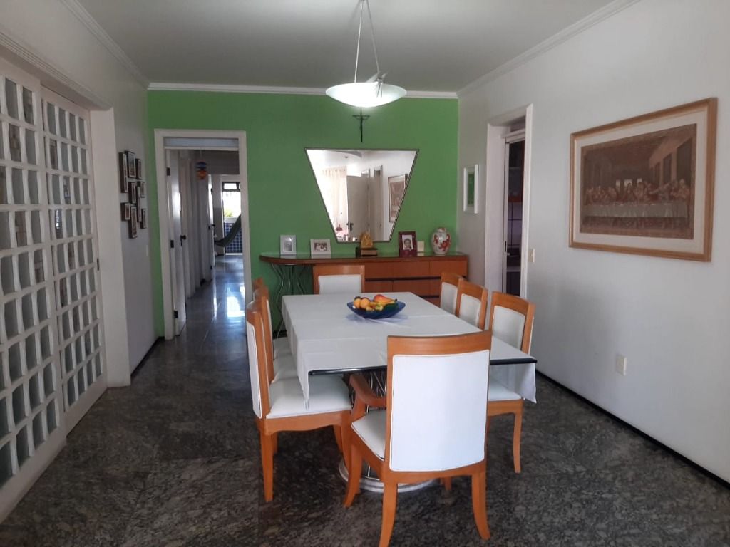 Apartamento à venda com 3 quartos, 240m² - Foto 17