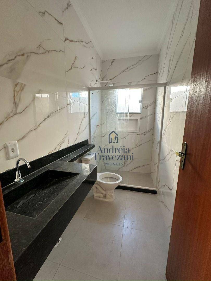 Casa à venda com 3 quartos, 100m² - Foto 5