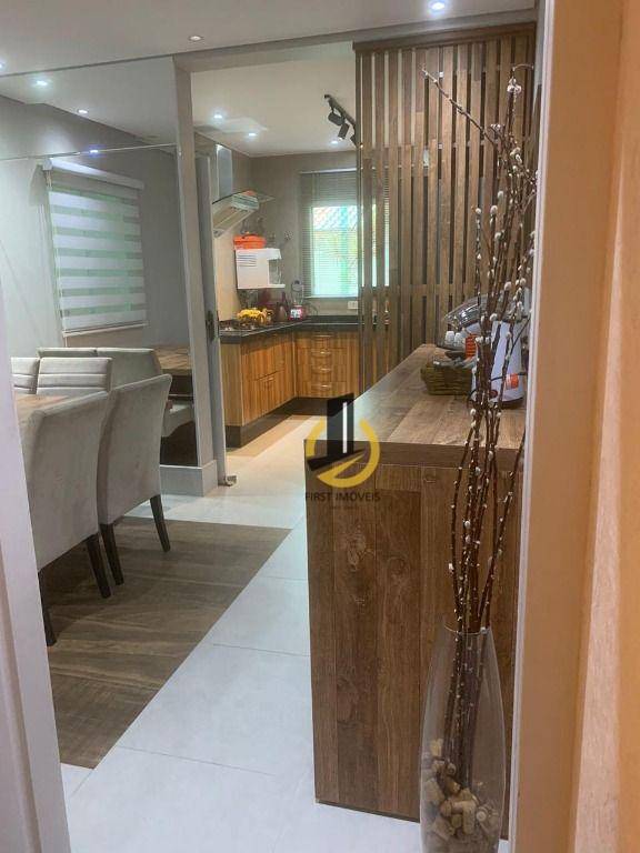 Casa à venda com 3 quartos, 180m² - Foto 2