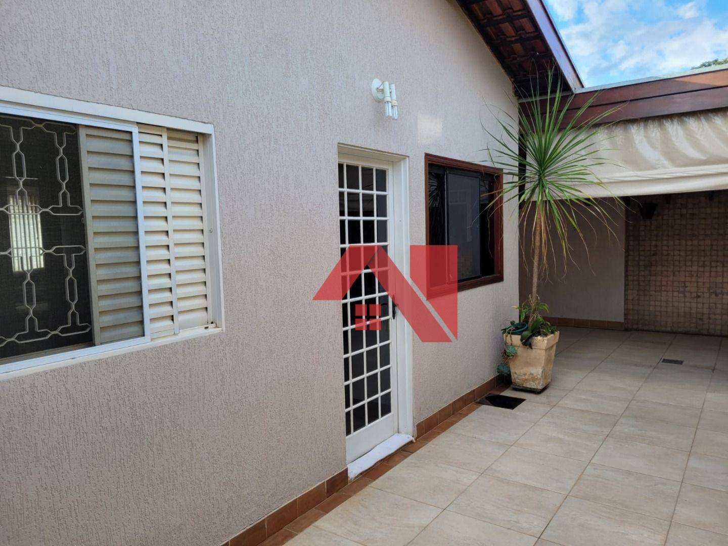 Casa à venda com 2 quartos, 150m² - Foto 11