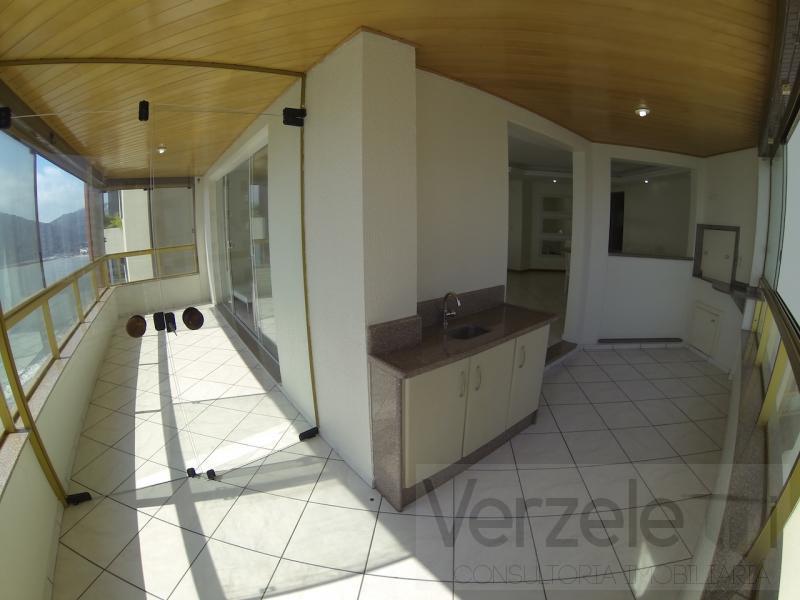 Apartamento à venda com 3 quartos, 157m² - Foto 8