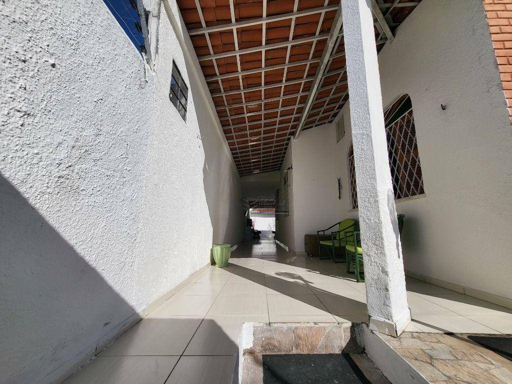 Casa à venda com 4 quartos, 114m² - Foto 4