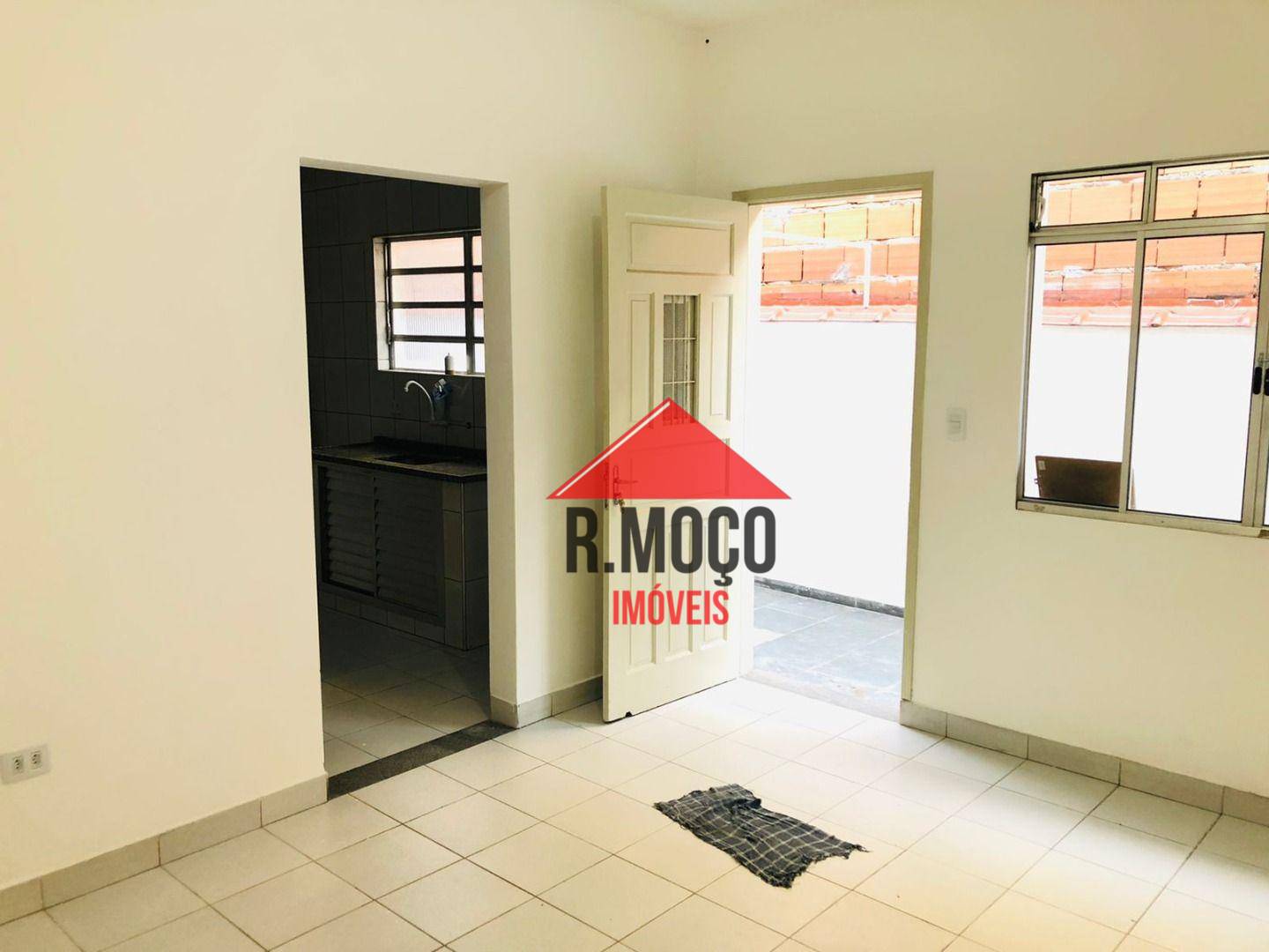 Casa para alugar com 2 quartos, 80m² - Foto 6