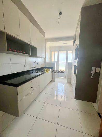 Apartamento à venda com 3 quartos, 128m² - Foto 7