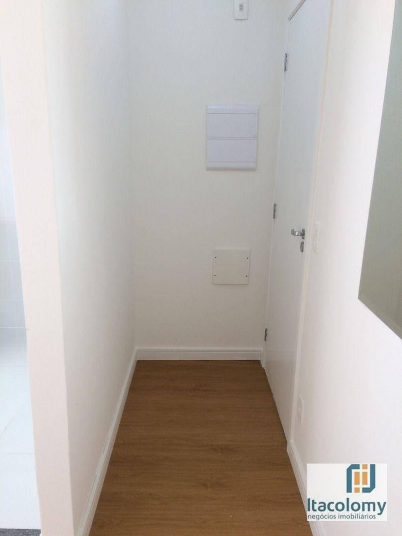 Apartamento à venda com 2 quartos, 62m² - Foto 4