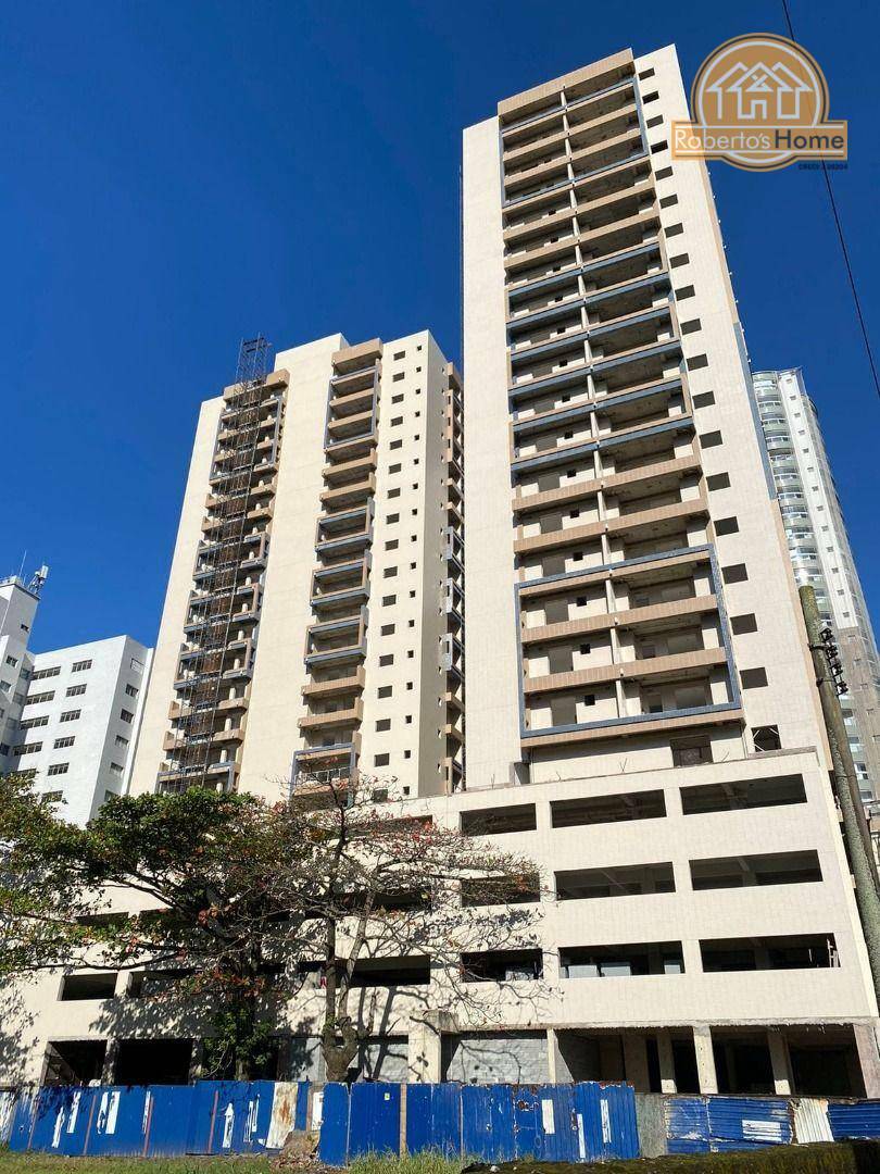 Apartamento à venda com 3 quartos, 147m² - Foto 2