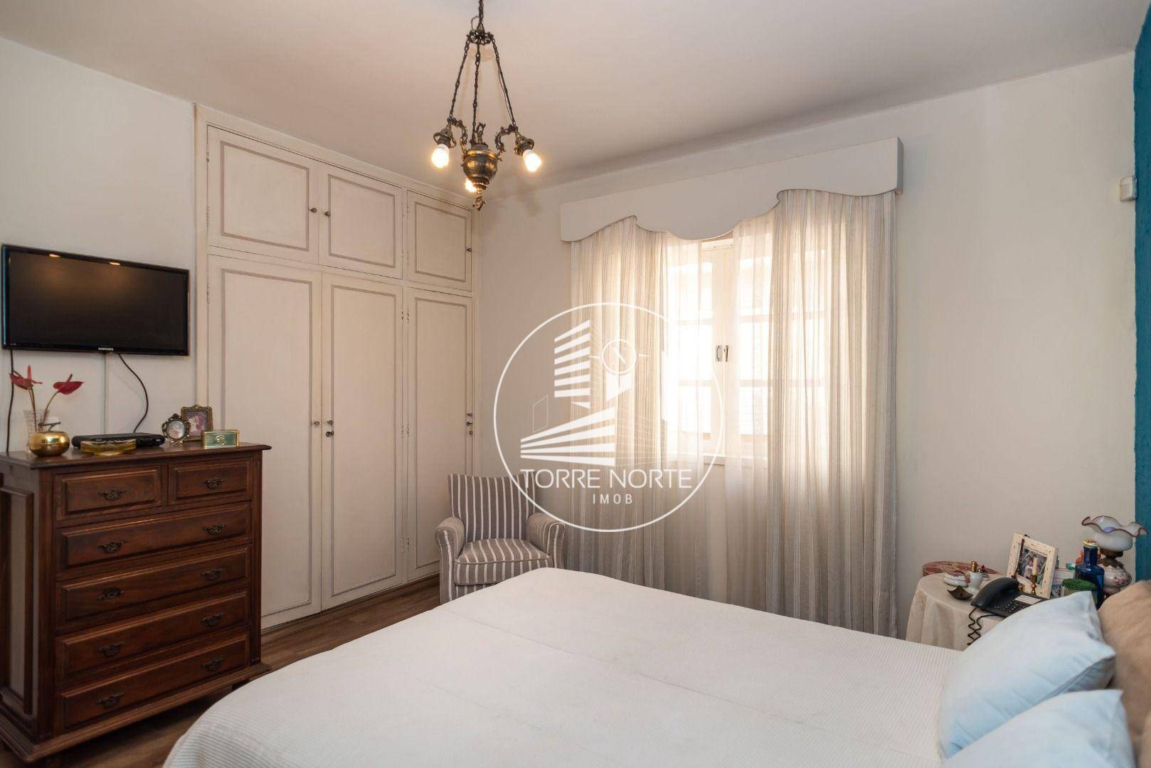 Casa à venda com 3 quartos, 203m² - Foto 18