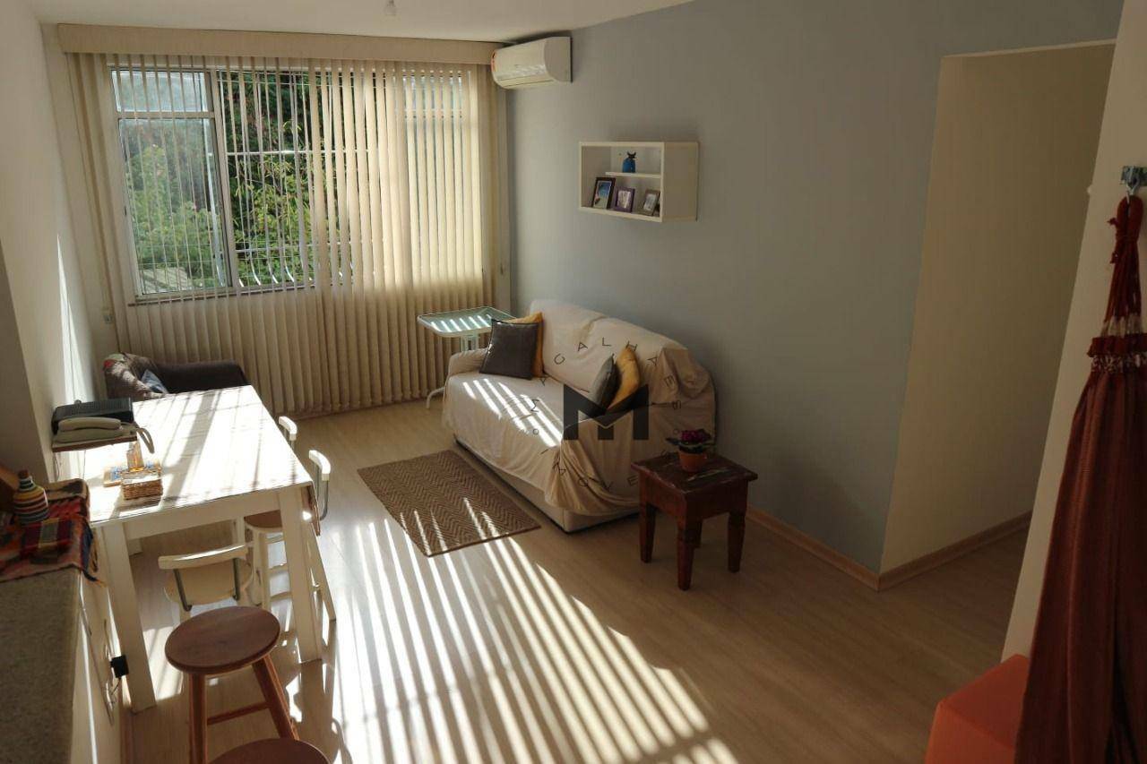 Apartamento à venda com 2 quartos, 72m² - Foto 1