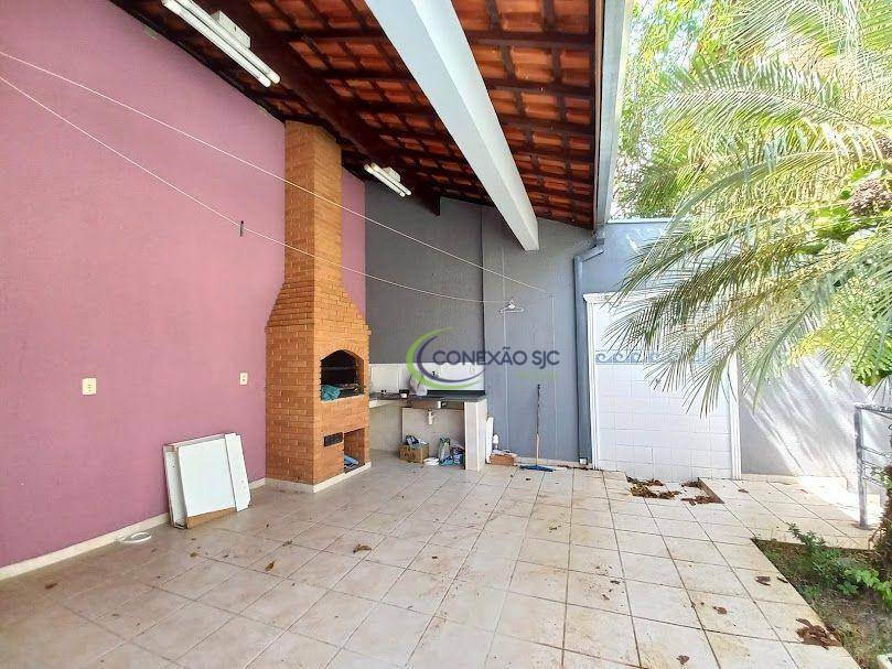 Sobrado à venda e aluguel com 4 quartos, 270m² - Foto 29