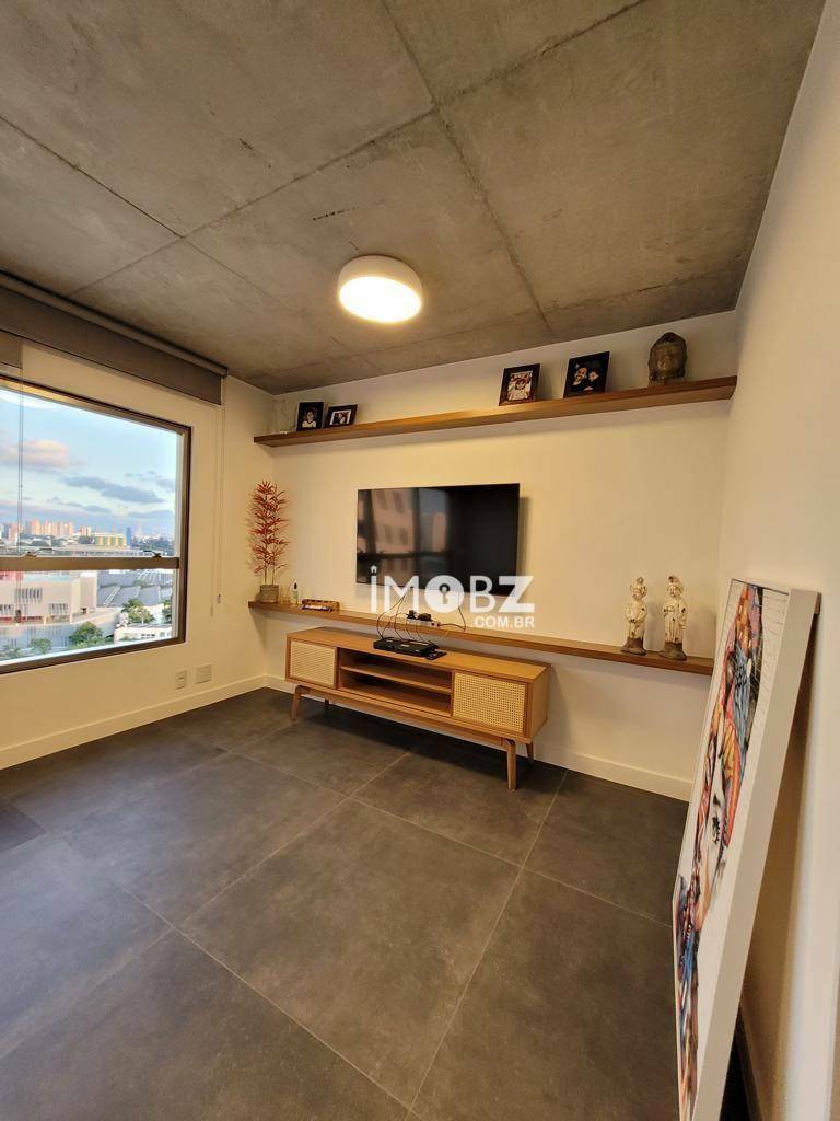 Apartamento à venda com 2 quartos, 70m² - Foto 3