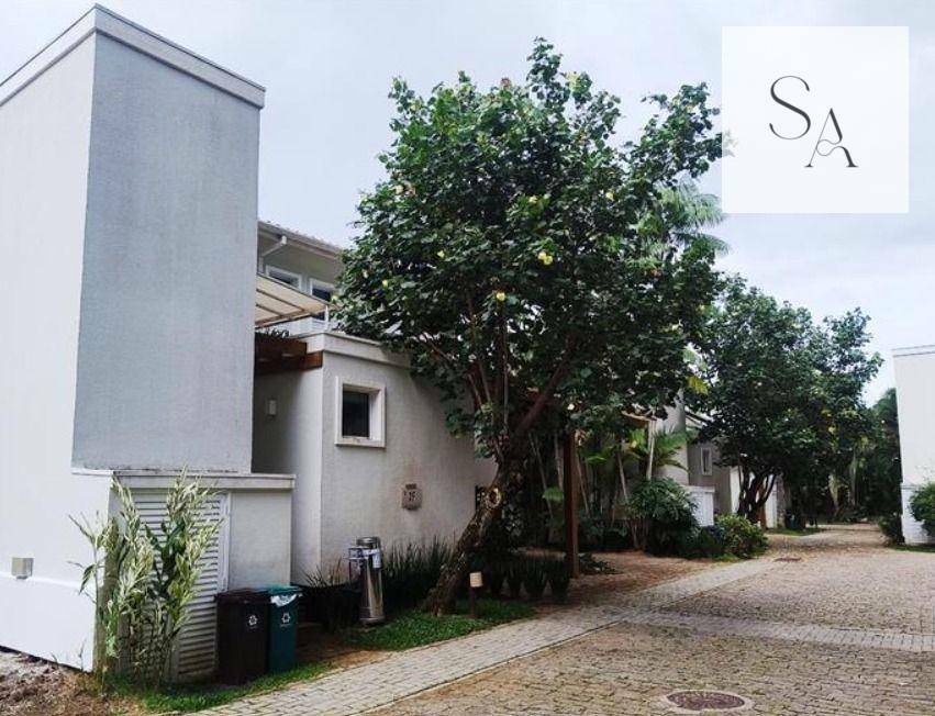Casa de Condomínio à venda com 5 quartos, 366m² - Foto 2