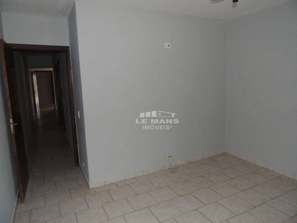 Casa à venda com 2 quartos, 86m² - Foto 11