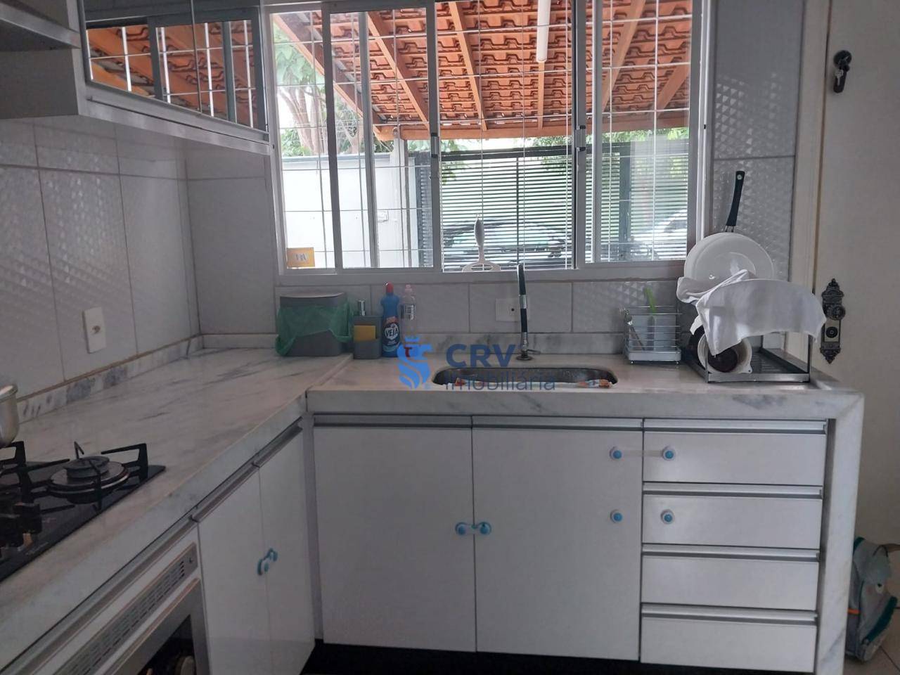 Casa à venda com 3 quartos, 100m² - Foto 8