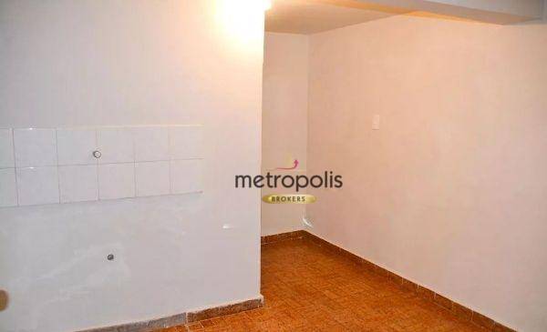 Casa para alugar com 1 quarto, 80m² - Foto 7