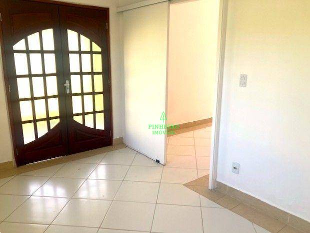 Casa para alugar com 3 quartos, 101m² - Foto 19