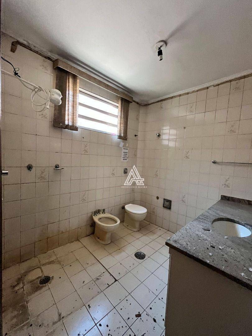 Sobrado à venda e aluguel com 3 quartos, 202m² - Foto 58