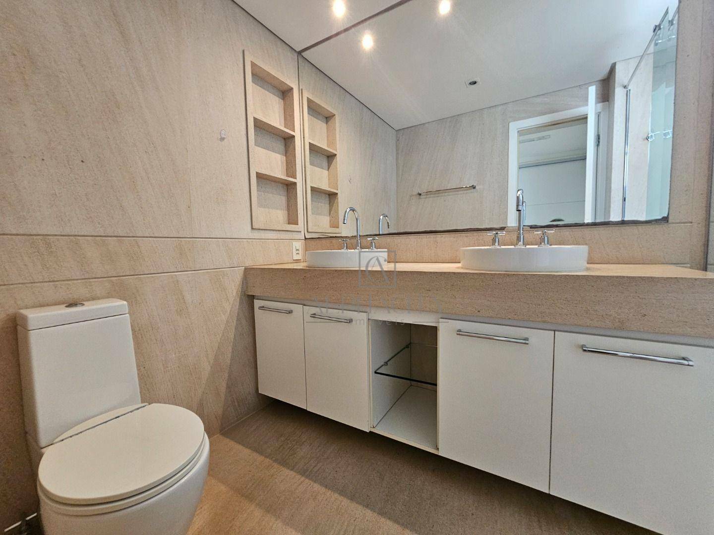 Apartamento à venda com 3 quartos, 212m² - Foto 16