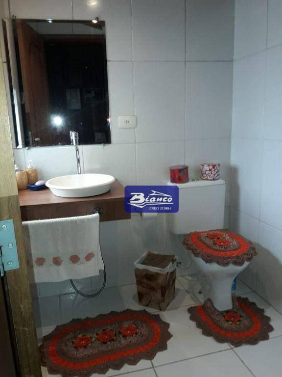 Sobrado à venda com 4 quartos, 220m² - Foto 3