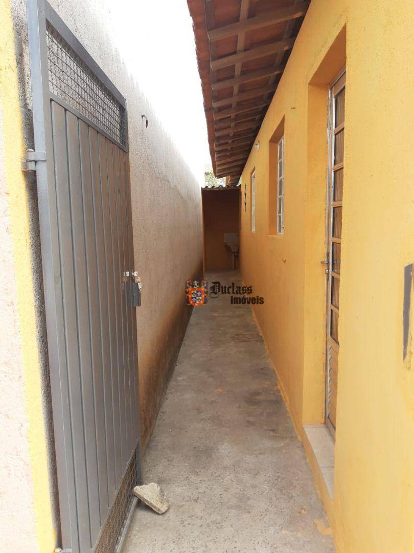 Casa à venda com 2 quartos, 350m² - Foto 12