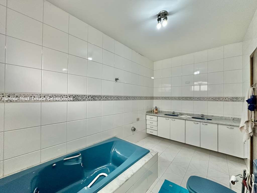 Casa à venda com 4 quartos, 444m² - Foto 32